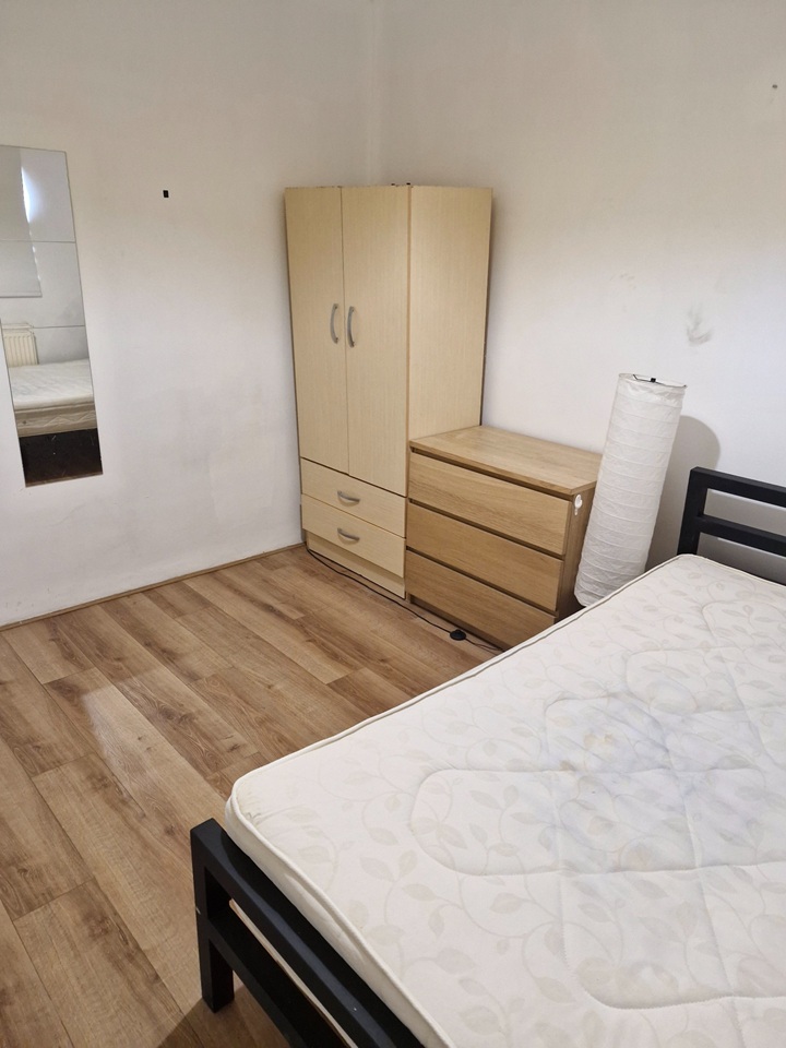 Additional image 2 of Room in a Shared House, Foley Hse, E1, N1 7GU