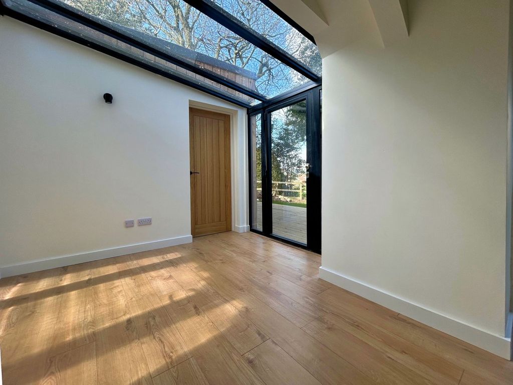Additional image 6 of 1 bed property for saleHigh Street, Thornbury BS35