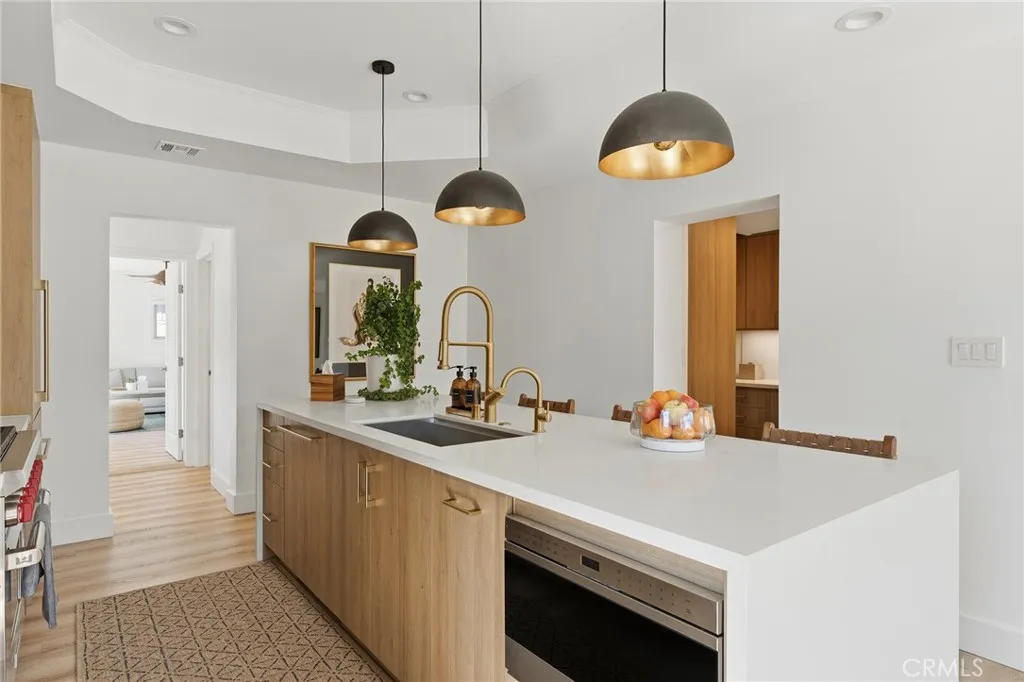 Additional image 72 of 23139 Erwin Street, Woodland Hills, CA 91367