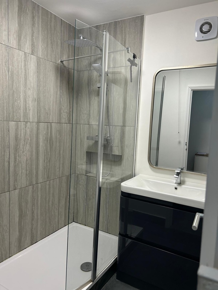 Additional image 14 of 2 Bed Flat, Peregrine House, SW11, N1 7GU