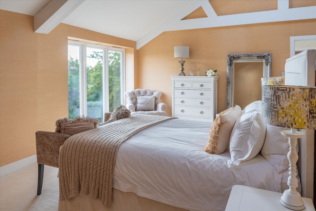 Additional image 11 of 4 bed detached house for saleHeadley, Thatcham, Hampshire RG19