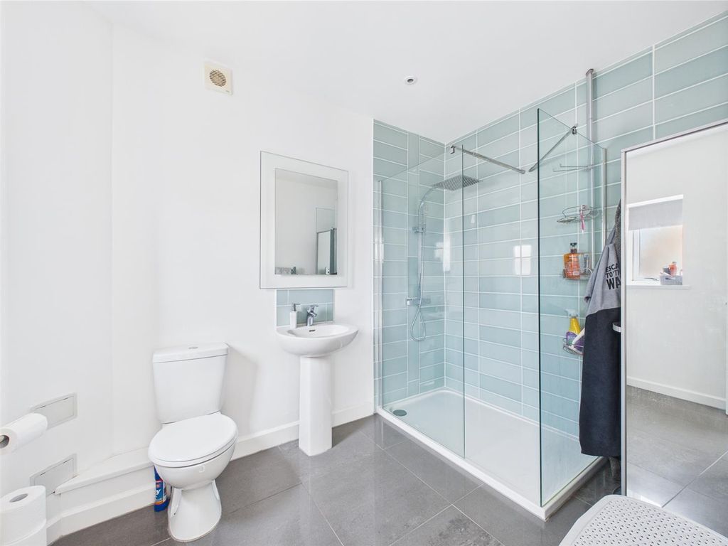 Additional image 8 of 4 bed detached house for saleArosfa Avenue, Porthcawl CF36