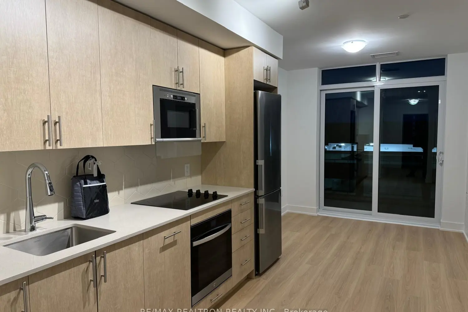 Additional image 11 of 2545 Simcoe Street 338