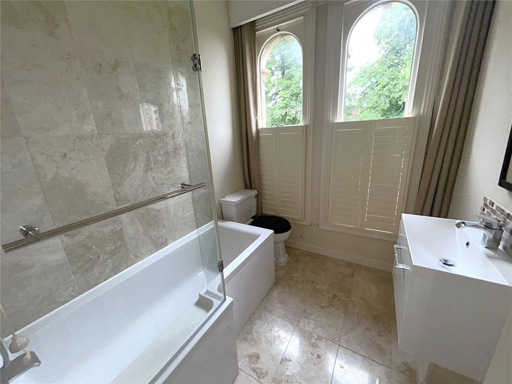 Additional image 6 of 2 bed flat for saleElm Grove Road, Salisbury, Wiltshire SP1