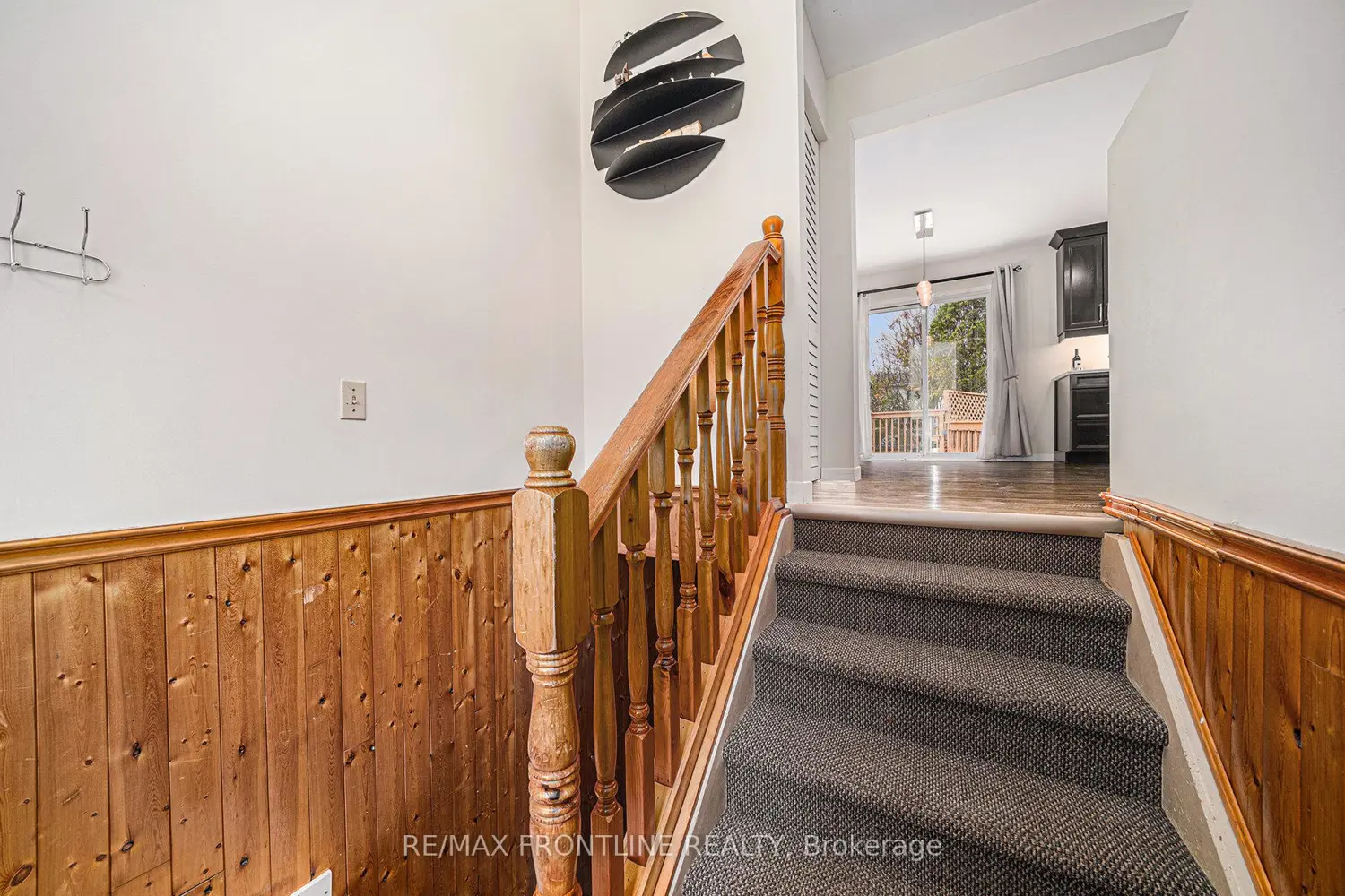 12 Morgan Avenue photo 5