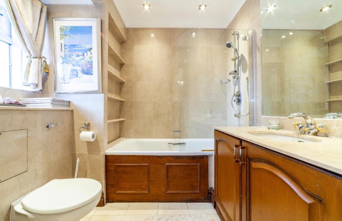 Additional image 8 of 3 Bed Flat, Regency Lodge, NW3, N1 7GU