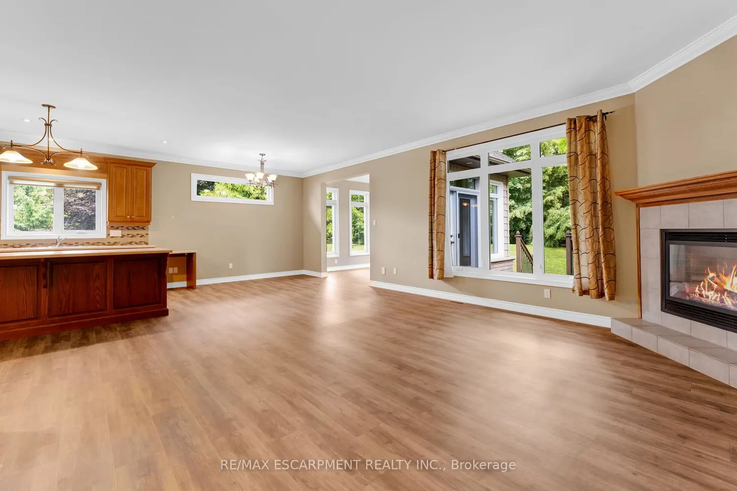 Additional image 7 of 28 Maplewood Court