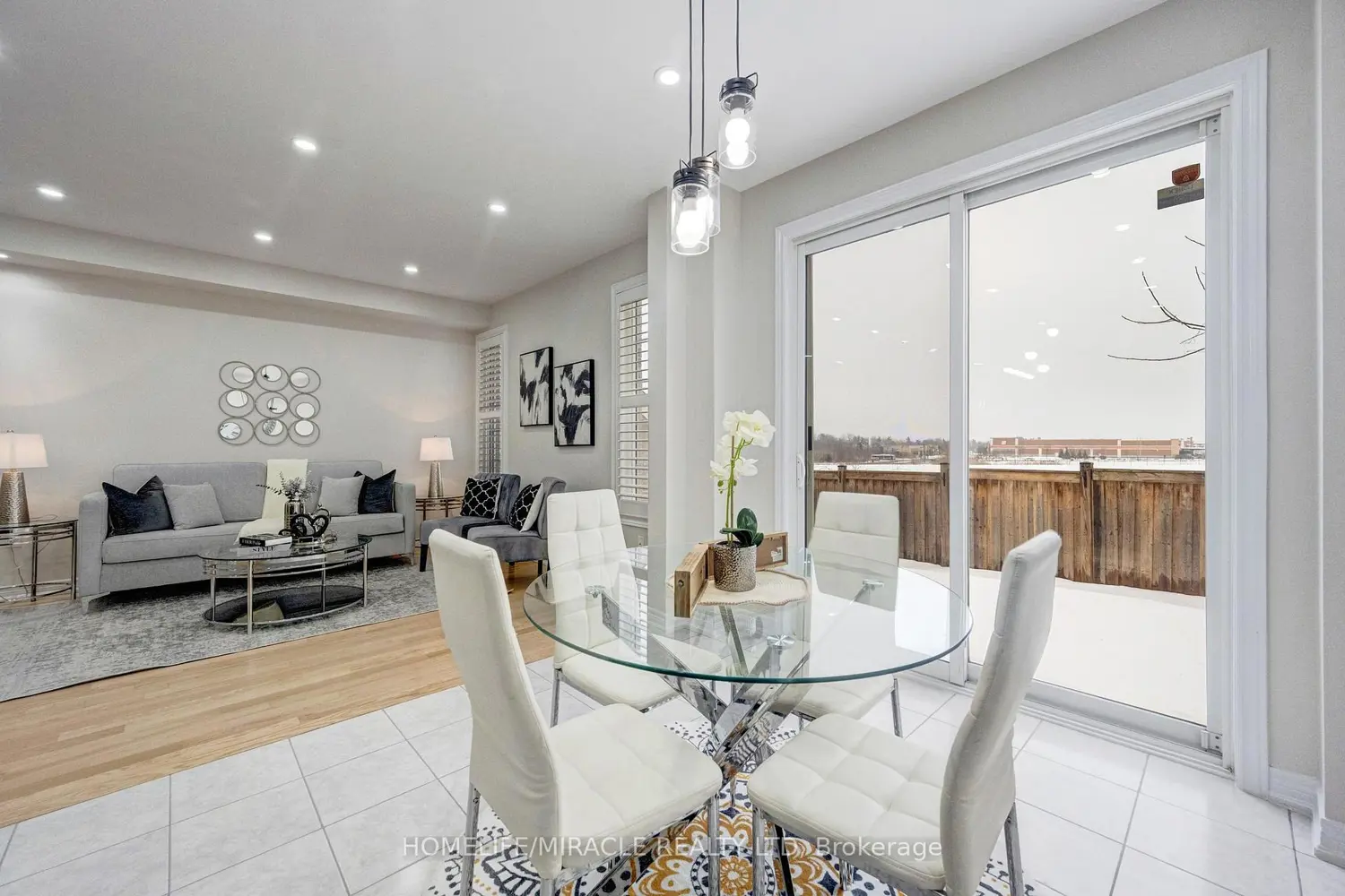 Additional image 7 of 14 Vezna Crescent