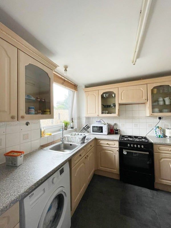 Additional image 7 of Room in a Shared Flat, Hanbury Street, E1, N1 7GU