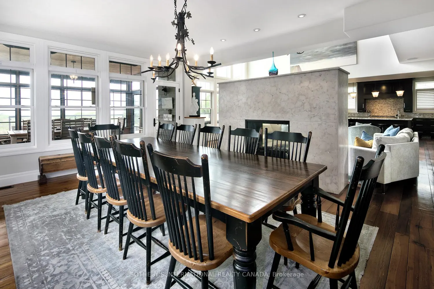 Additional image 4 of 156 Bartlett Boulevard