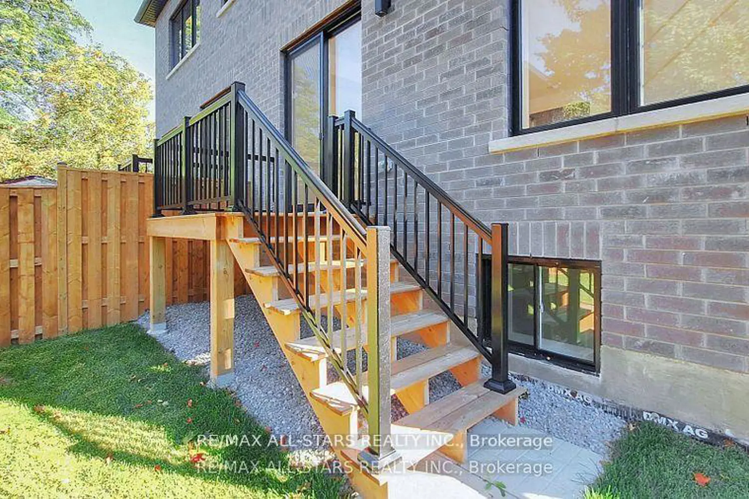 Additional image 18 of 50 Third Avenue