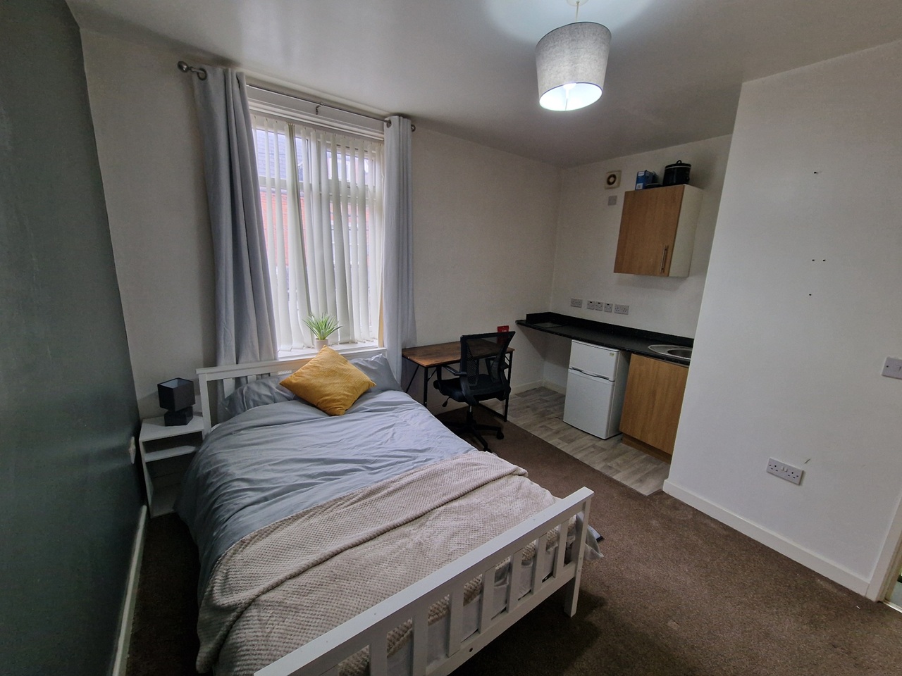 Additional image 3 of Bedsit, Summer Road, B23, N1 7GU