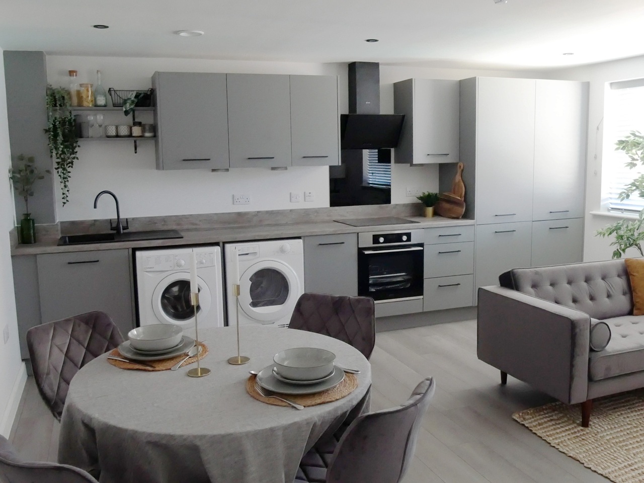 2 Bed Flat, Wharf Lodge, LS11, N1 7GU