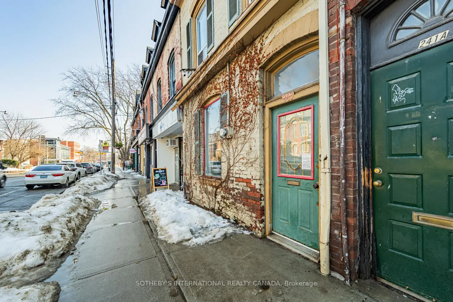 Additional image 6 of 243 Gerrard Street