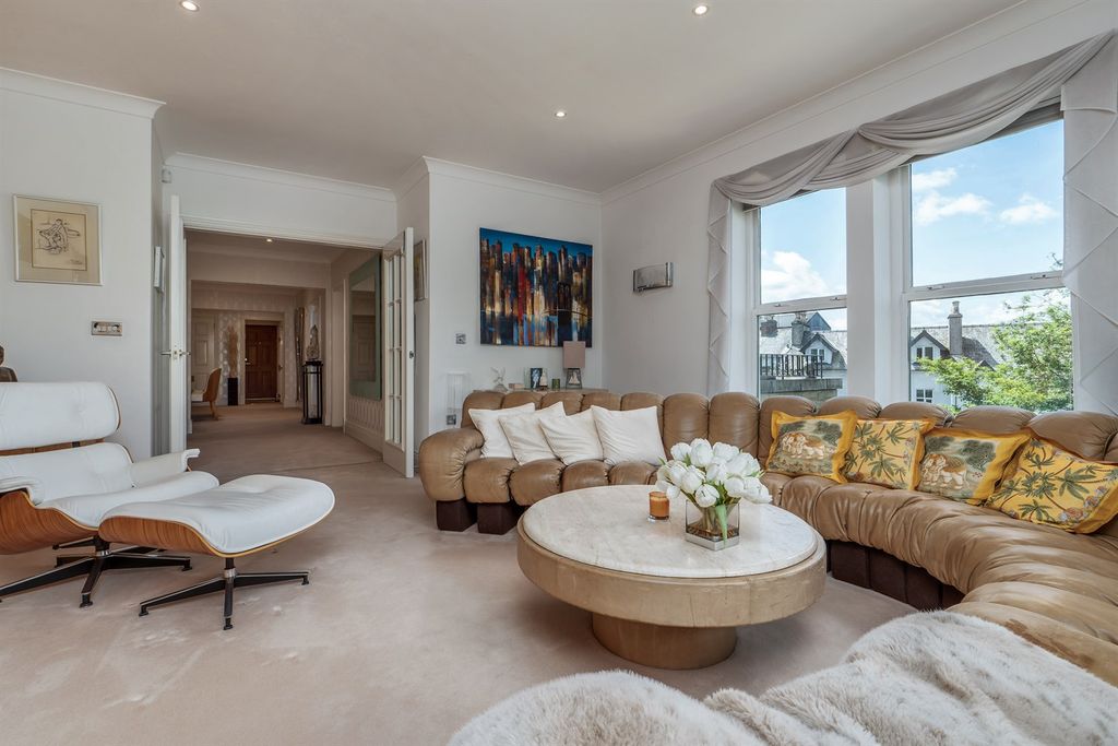 Additional image 8 of 3 bed flat for saleKingburys House, St. Hilarys Park, Alderley Edge SK9