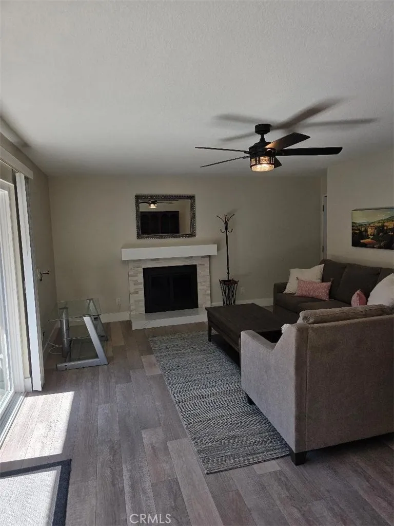 Additional image 28 of 1002 Cabrillo Park unit A Dr, Santa Ana, CA 92701