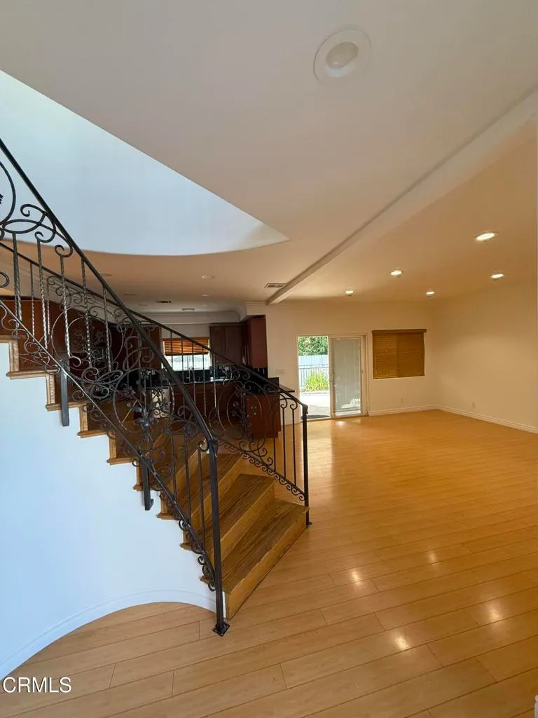 Additional image 38 of 7011 N Liberty Drive, Los Angeles, CA 91405