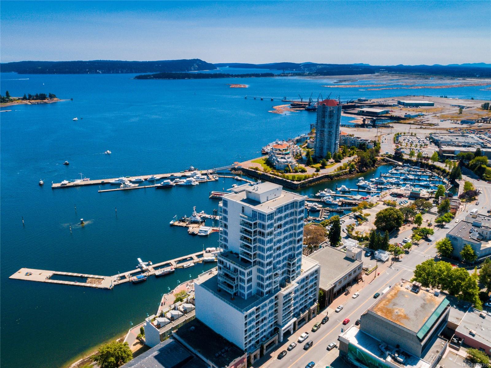 TH15-38 Front Street, Nanaimo, BC, V9R 0B8