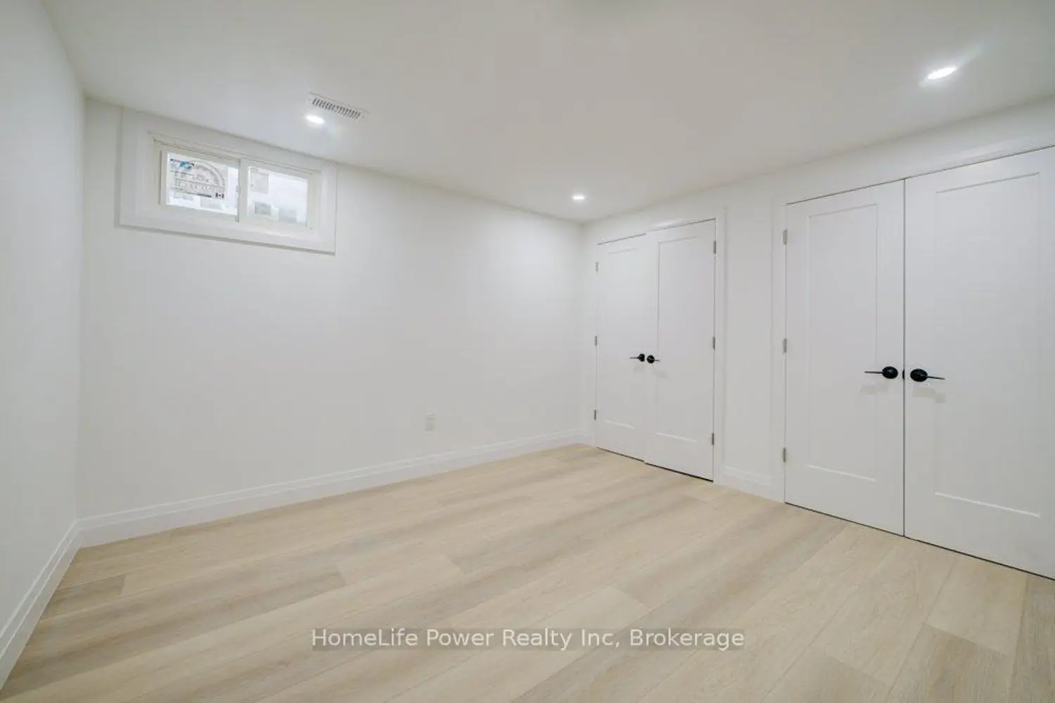 Additional image 16 of 328 The Country Way