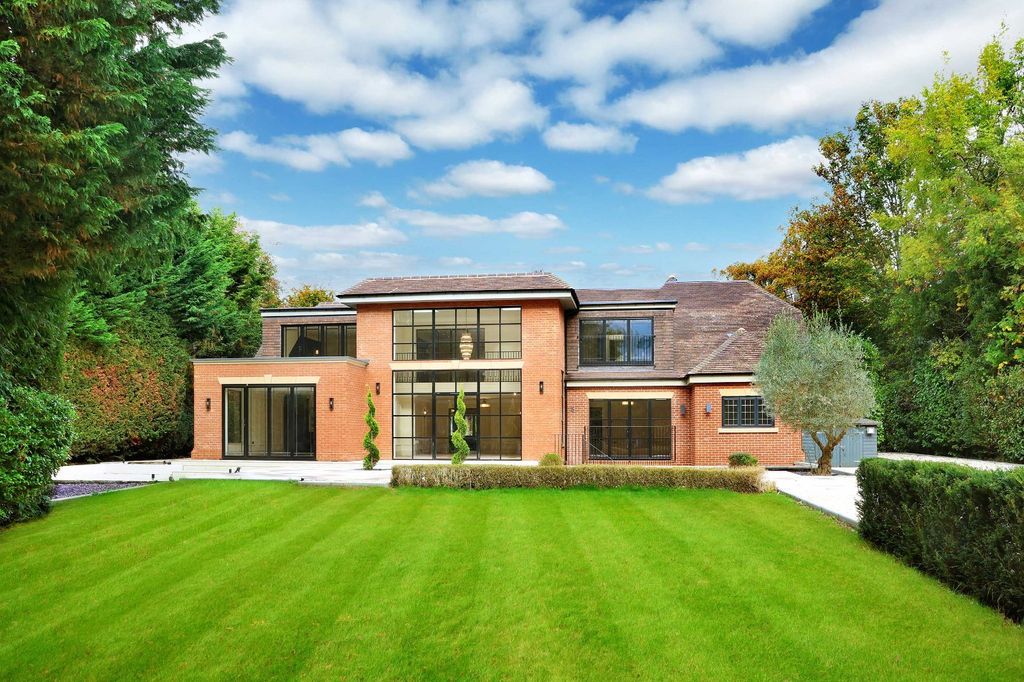 Additional image 3 of 5 bed country house for saleJordans Way, Jordans, Beaconsfield, Buckinghamshire HP9