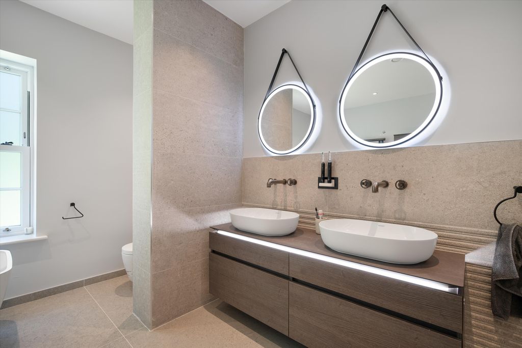 Additional image 17 of 6 bed detached house for saleHorsegate Ride, Ascot, Berkshire SL5