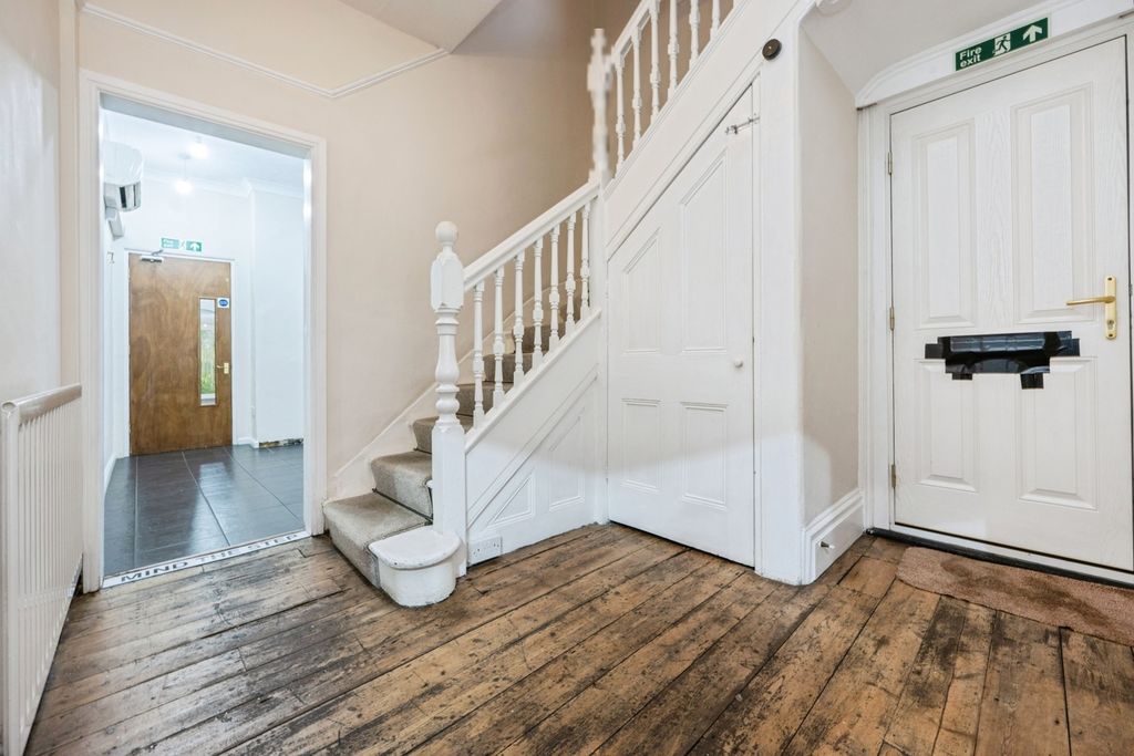 Additional image 32 of Studio for saleMidland Road, Bedford, Bedfordshire MK40
