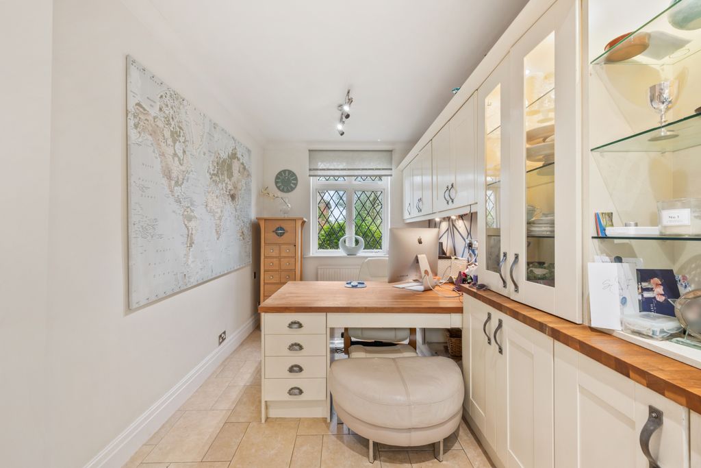 Additional image 6 of 5 bed detached house for salePrestbury Road, Wilmslow, Cheshire SK9