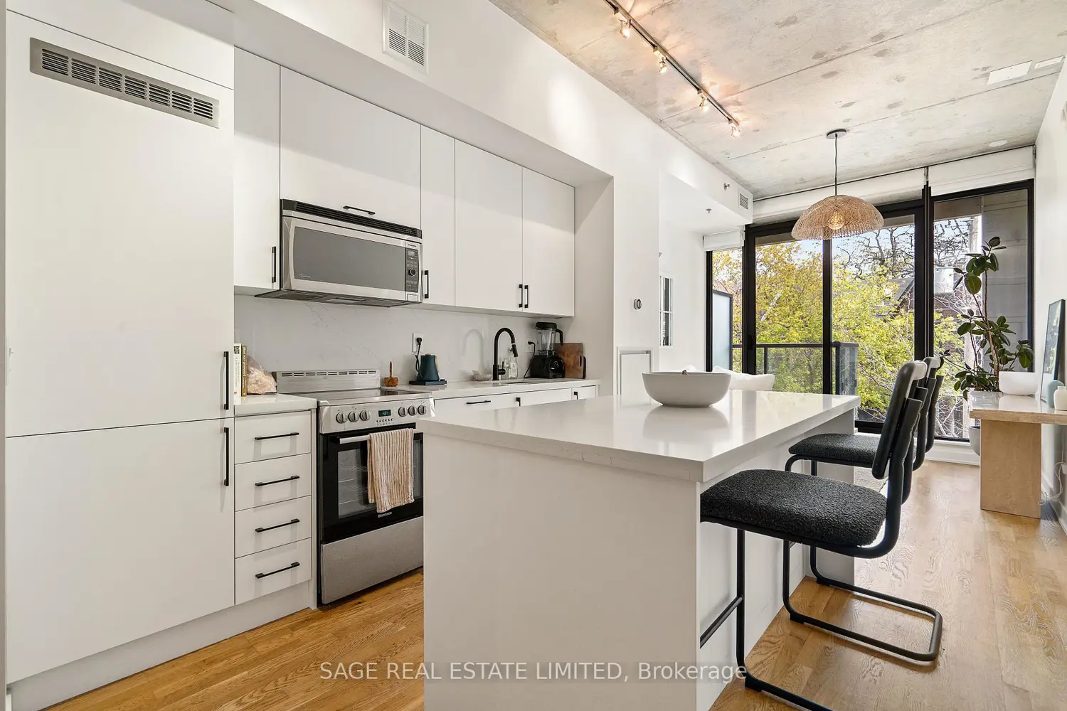 8 Dovercourt Road 216
