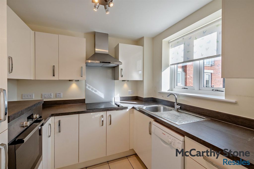 Additional image 4 of 2 bed flat for saleThe Laureates, Newgate Street, Cottingham HU16