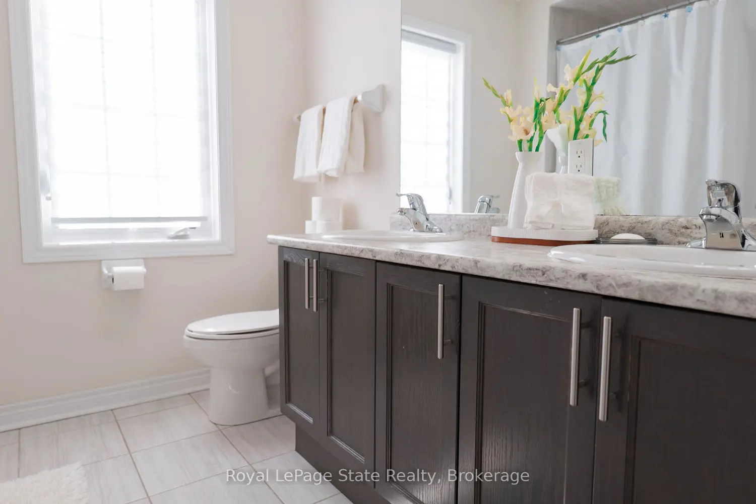 Additional image 11 of 1133 Upper Thames Drive