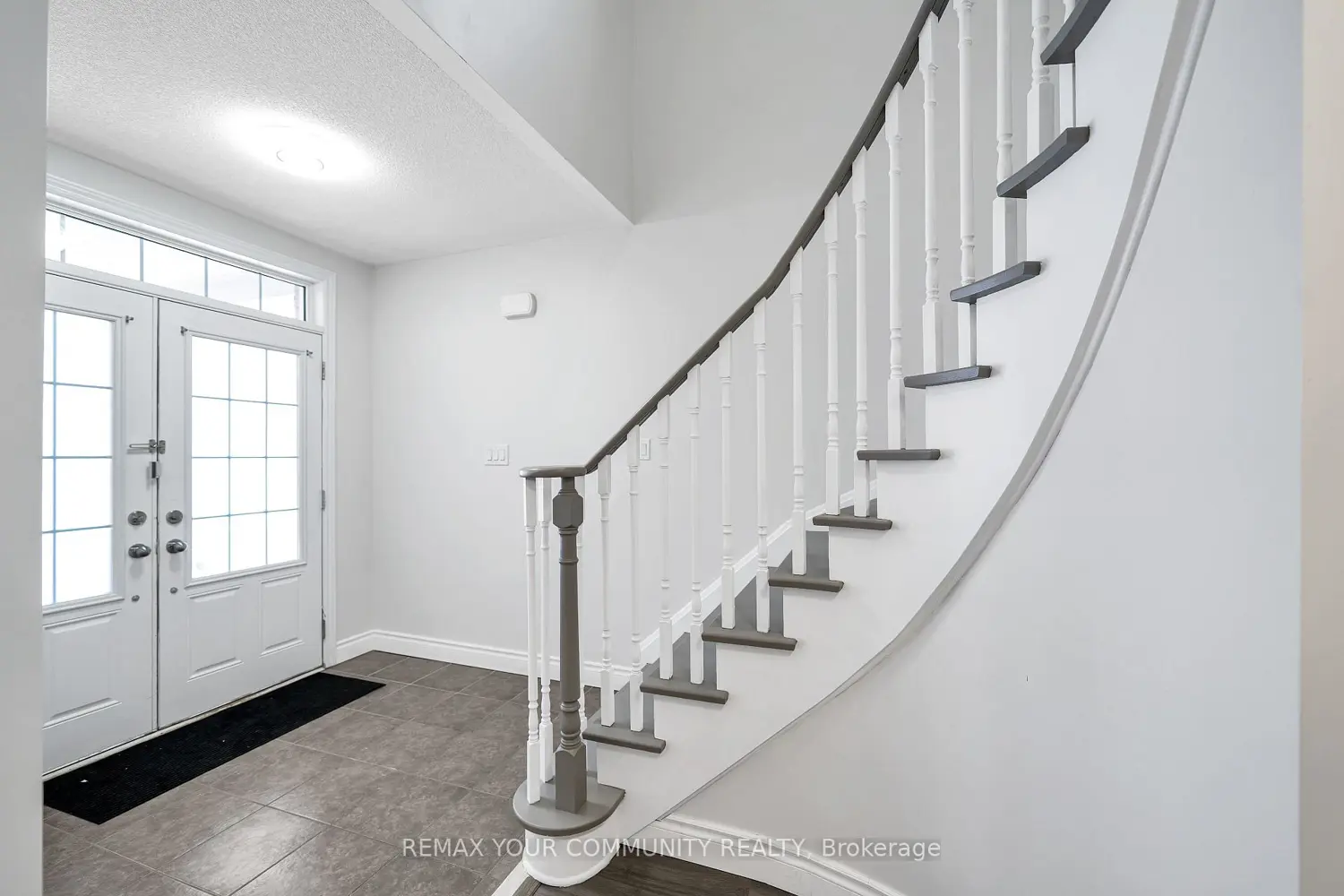 Additional image 3 of 17 Adanac Drive