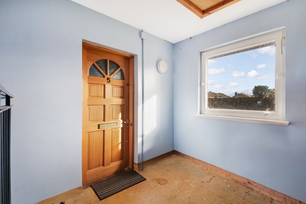 Additional image 2 of 1 bed penthouse for saleBurnside Terrace, West Dunbartonshire, Dumbarton G82