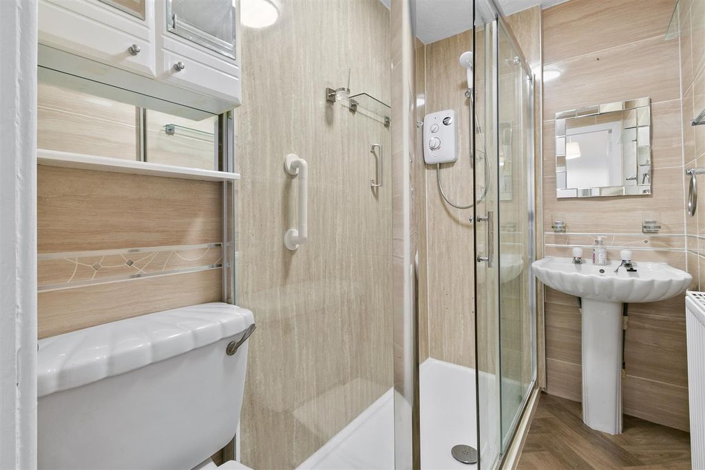Additional image 13 of 2 bed flat for saleWilson Street, Alexandria G83