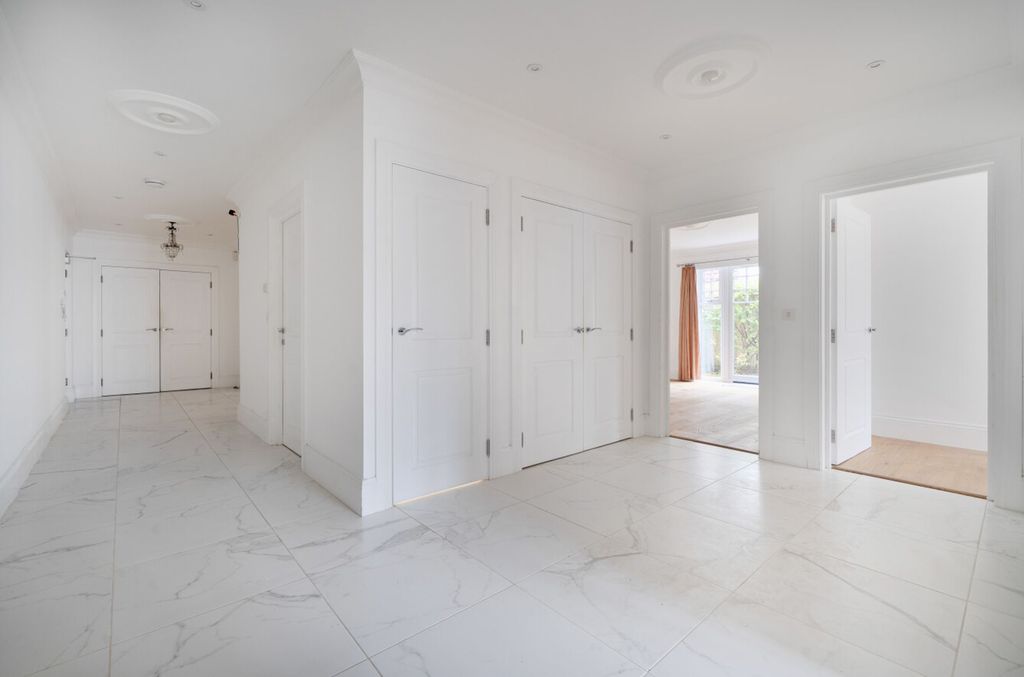 Additional image 13 of 3 bed flat for saleLavant Road, Chichester PO19