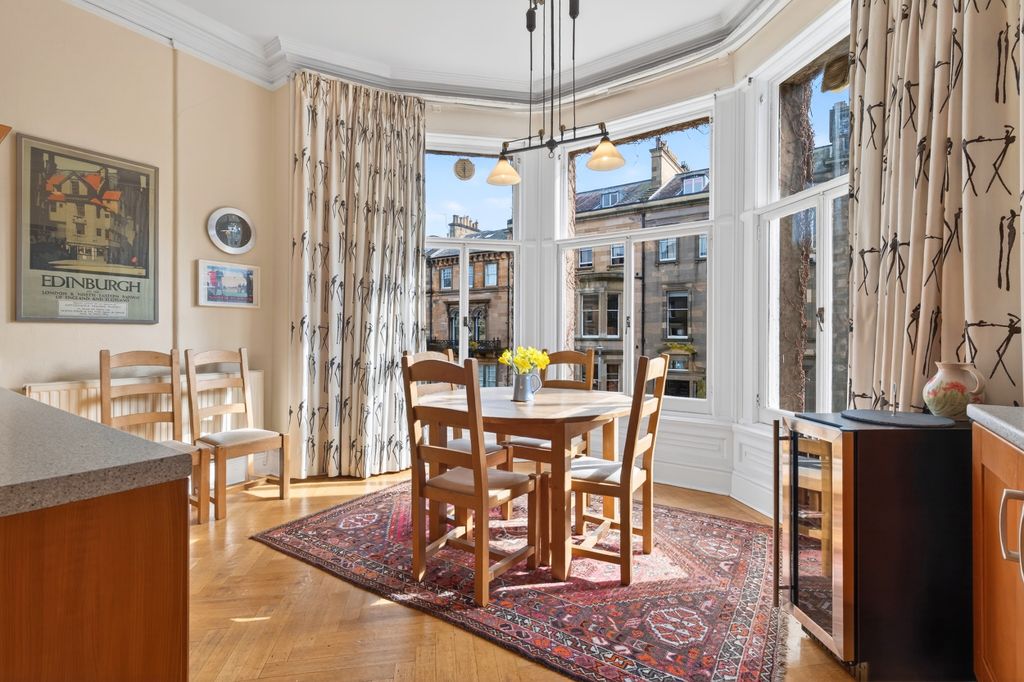 Additional image 5 of 4 bed flat for sale21 2 Rothesay Terrace, Edinburgh EH3
