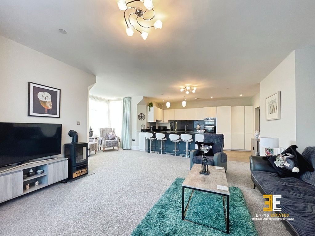 Additional image 3 of 2 bed flat for saleAdmiral House, West Parade, Llandudno LL30