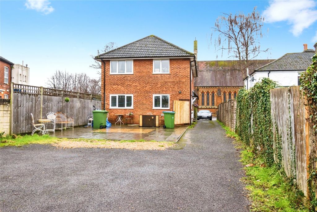 Additional image 4 of 4 bed flat for saleSt. Denys Road, Southampton, Hampshire SO17