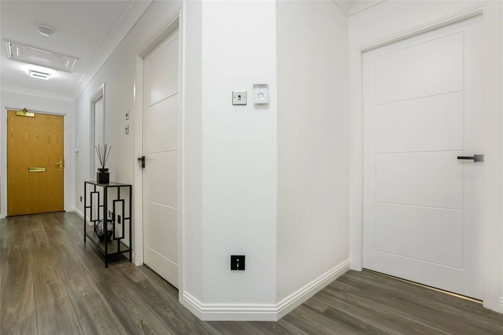 Additional image 7 of 3 bed flat for saleThe Paddock, Hamilton, South Lanarkshire ML3