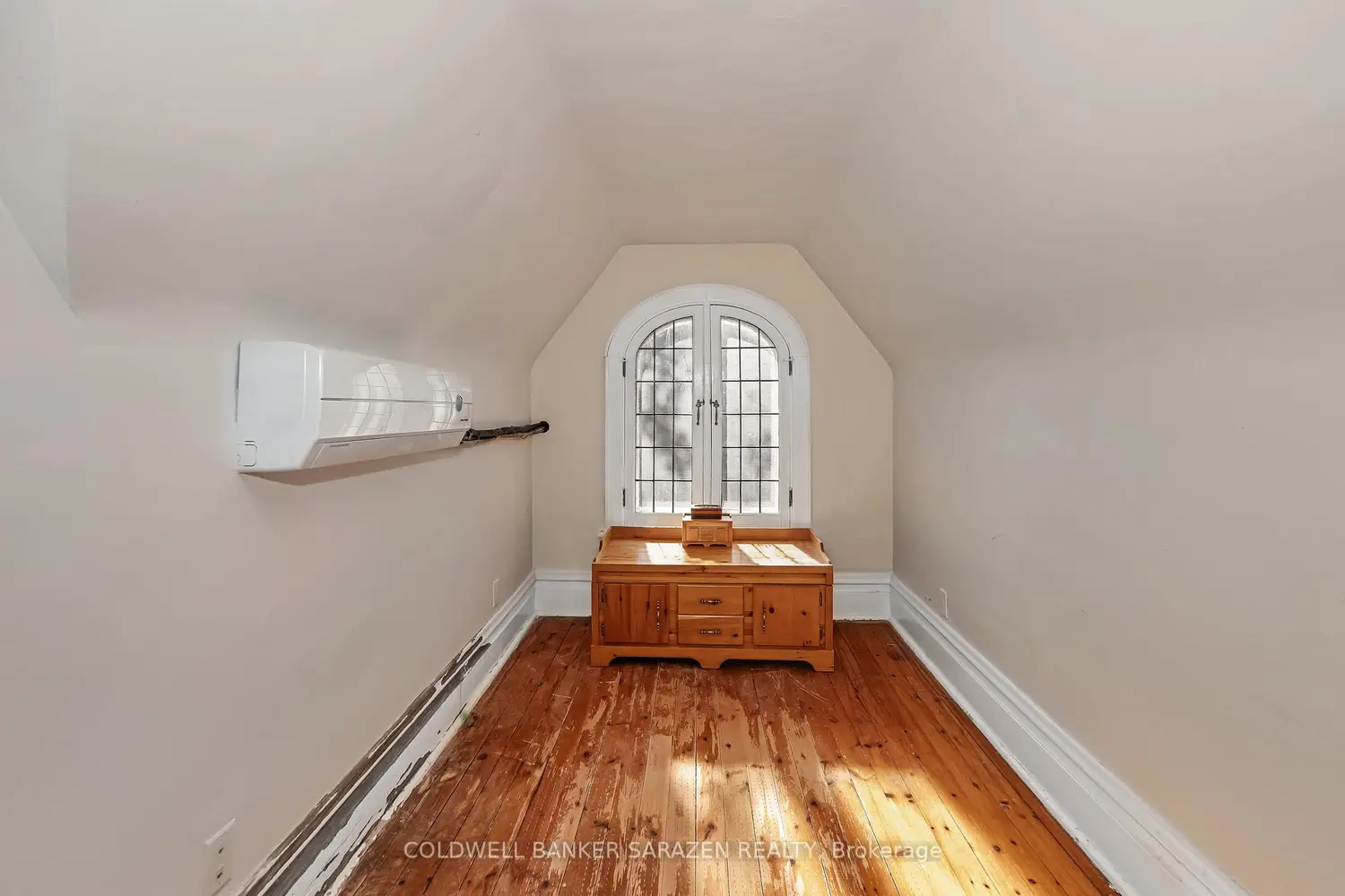 Additional image 4 of 211 B Melrose Avenue