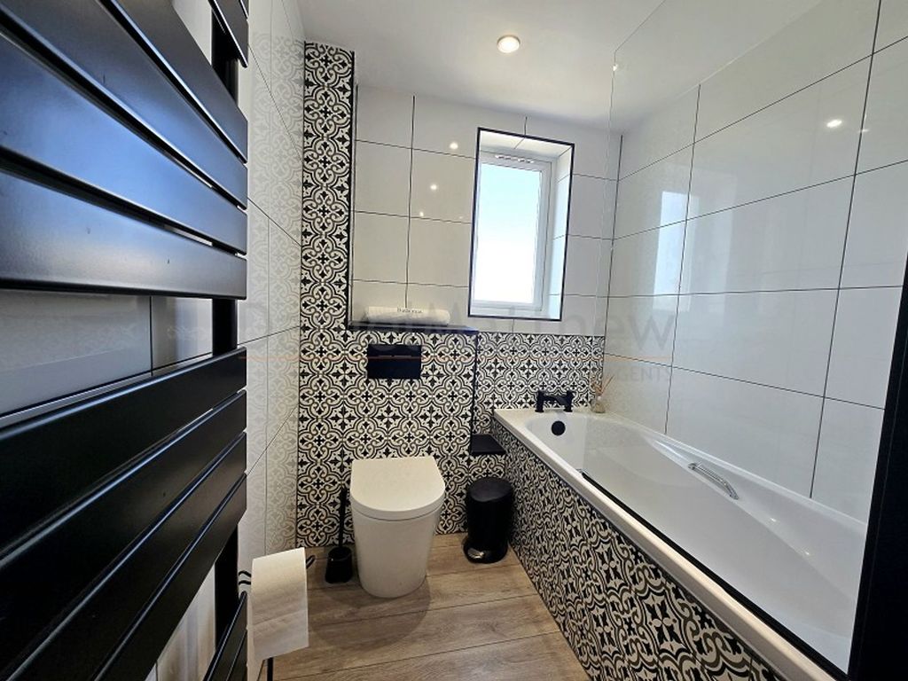 Additional image 12 of 2 bed flat for saleBeach Road, Porthcawl CF36