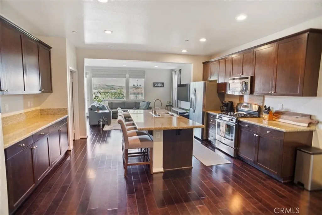 Additional image 7 of 19845 Via Kalban, Newhall, CA 91321