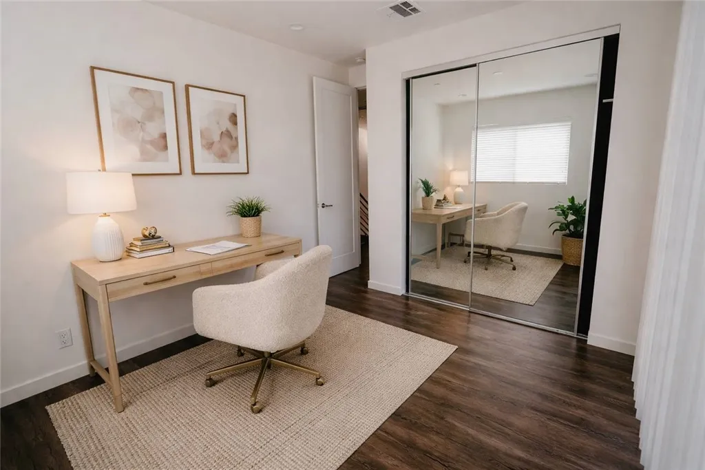 Additional image 9 of 18919 Gault Street, Reseda, CA 91335