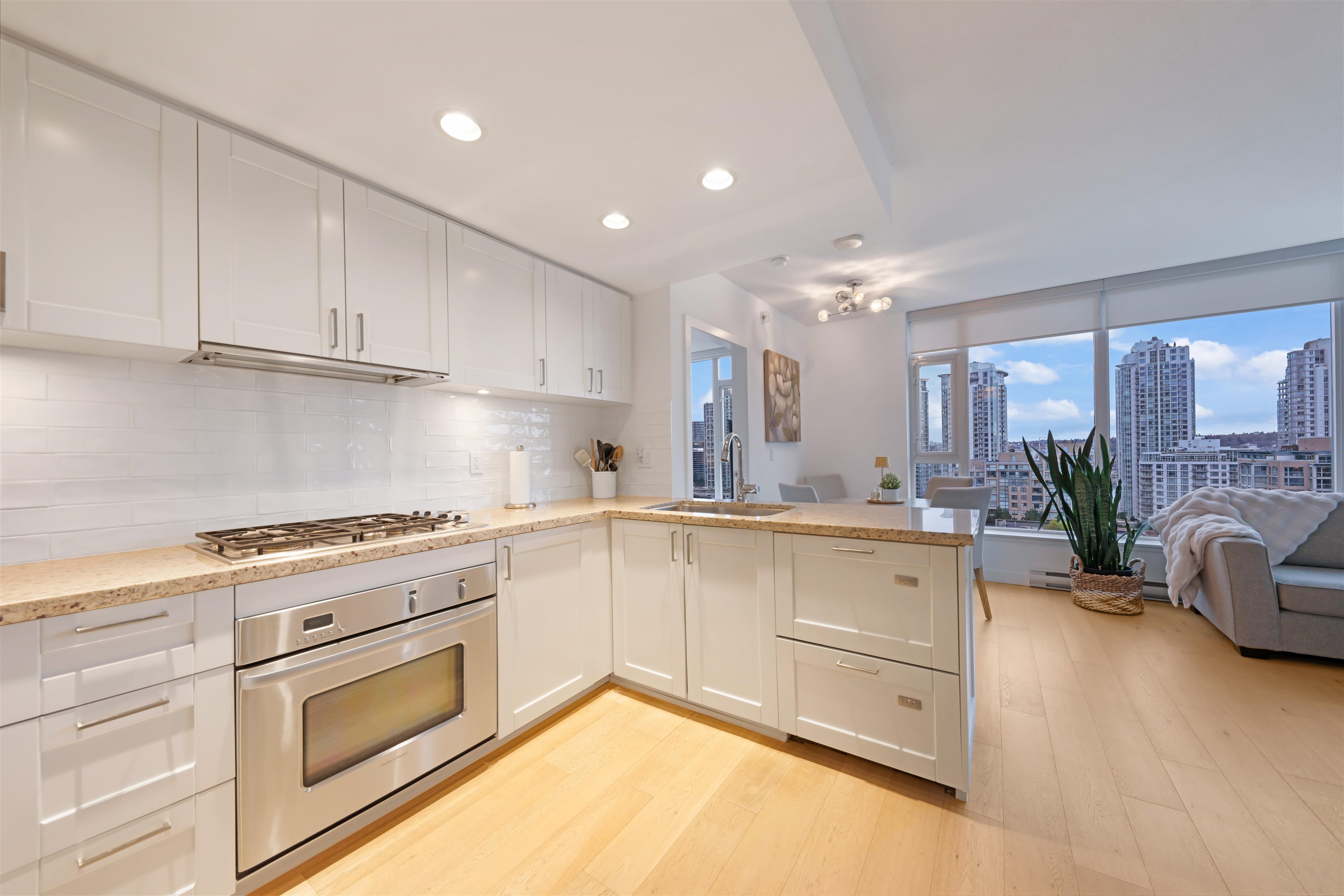 Additional image 3 of 1305-1133 Homer Street, Vancouver, BC, V6B 0B1
