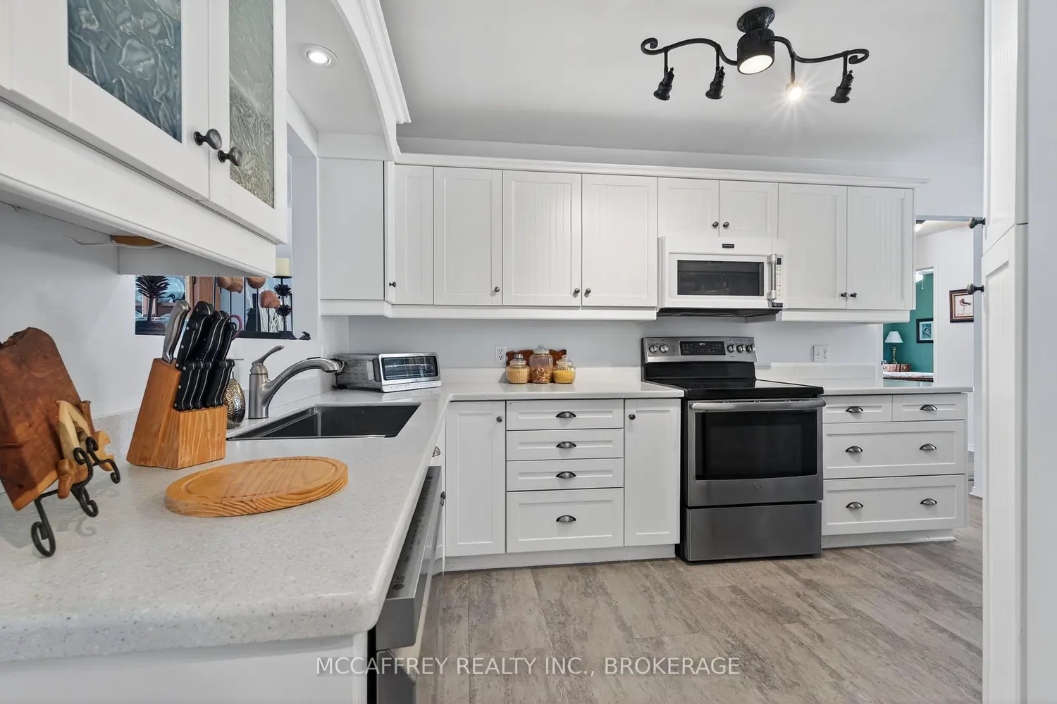 Additional image 3 of 15 Abbey Dawn Drive