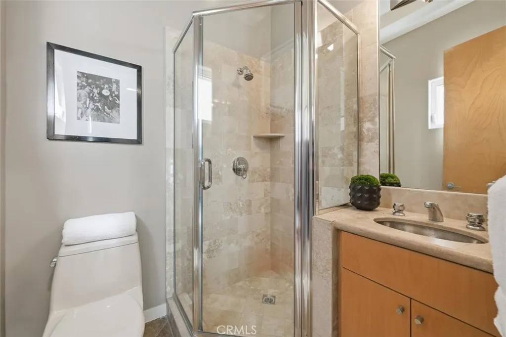 Additional image 18 of 2406 Ocean Drive, Manhattan Beach, CA 90266