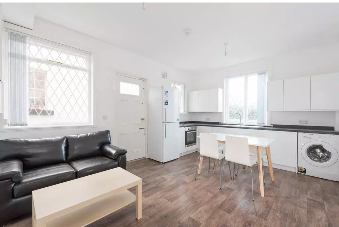 Additional image 7 of Room in a Shared House, Kingston Terrace, LS2, N1 7GU