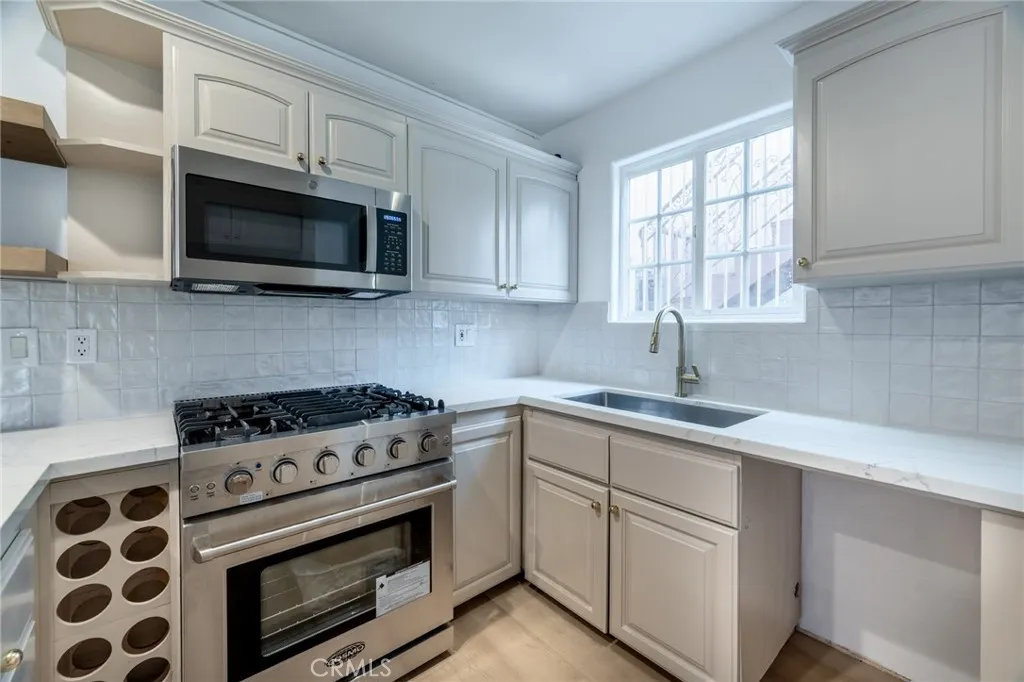 Additional image 49 of 719 W Mariposa Ave, El Segundo, CA 90245