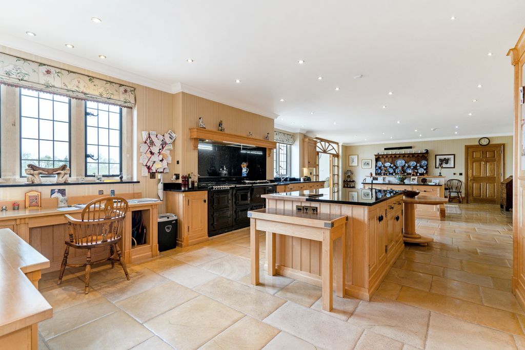 Additional image 6 of 7 bed detached house for saleYewleigh Lane, Upton-Upon-Severn WR8