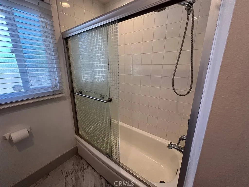 Additional image 27 of 9711 Hayvenhurst Ave, Northridge, CA 91343