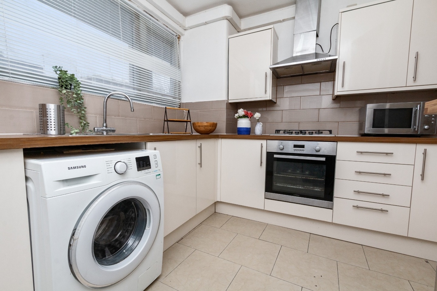 Additional image 8 of Room in a Shared House, Globe Road, E1, N1 7GU